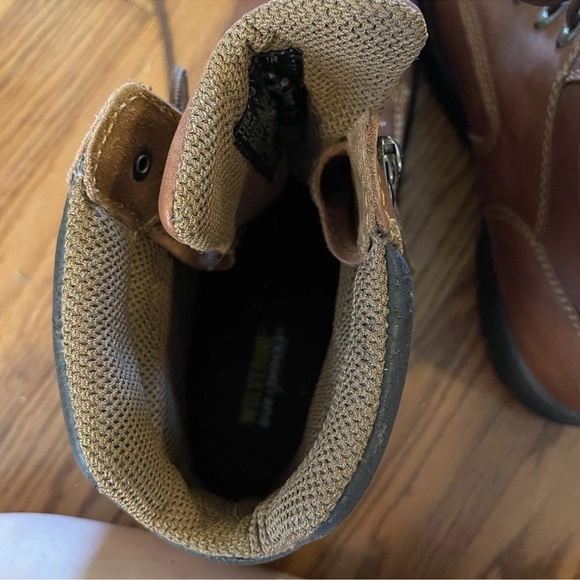 Wolverine Men Vibram DuraShocks® Slip Resistant Steel-Toe Work Boot Work Boots - Picture 6 of 8